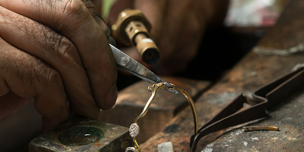 BPBA IN JEWELLERY DESIGN AND MANUFACTURING
